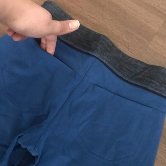 Lululemon - Picture 8 of 10